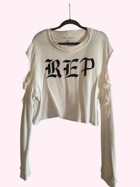 Taylor Swift REP Cropped Long-Sleeve Sweatshirt